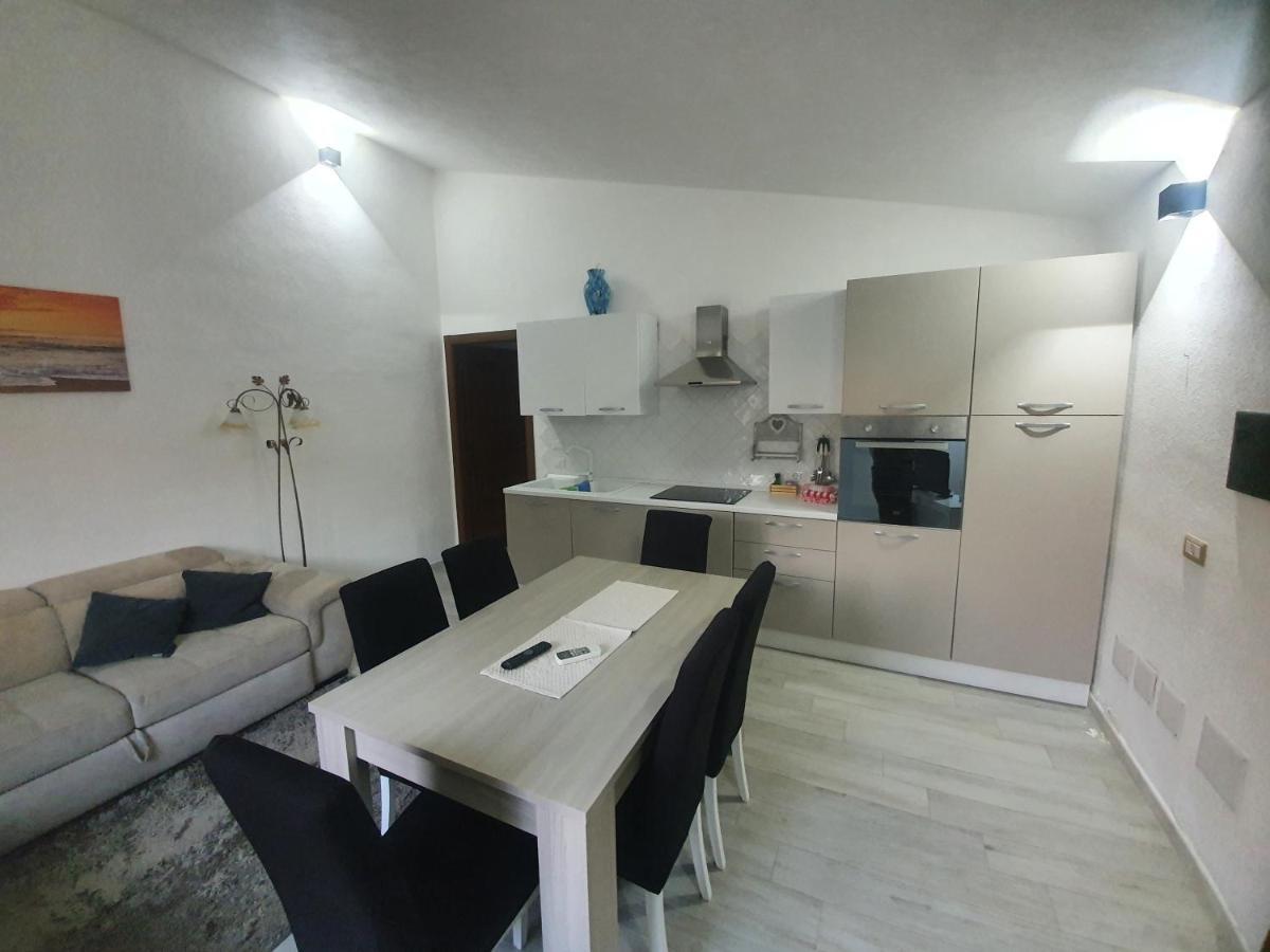 Appartamento Stangoni Badesi Exteriér fotografie