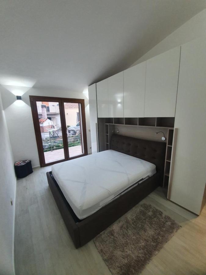 Appartamento Stangoni Badesi Exteriér fotografie