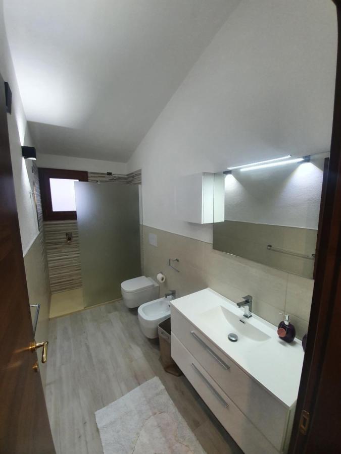 Appartamento Stangoni Badesi Exteriér fotografie